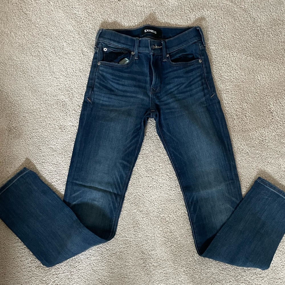 Express jeans size 00. Stretchy. Mid rise